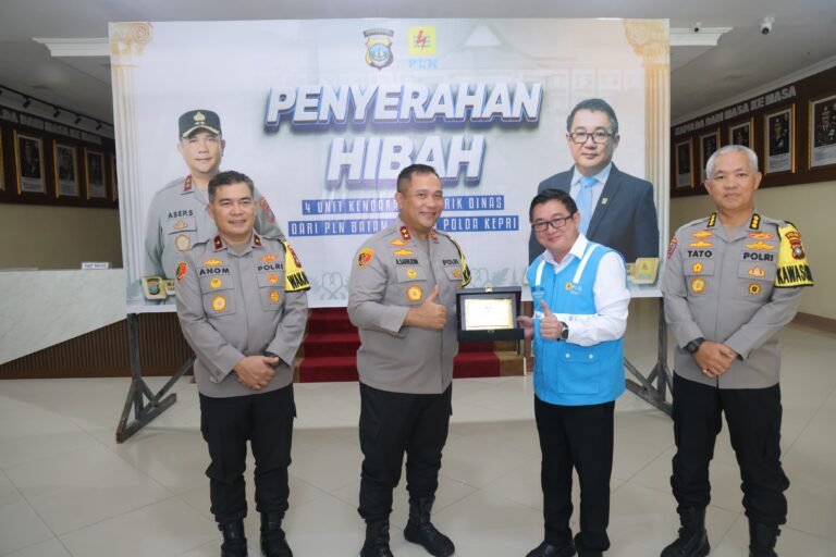 POLDA KEPRI TERIMA HIBAH MOBIL LISTRIK DARI PT PLN BATAM