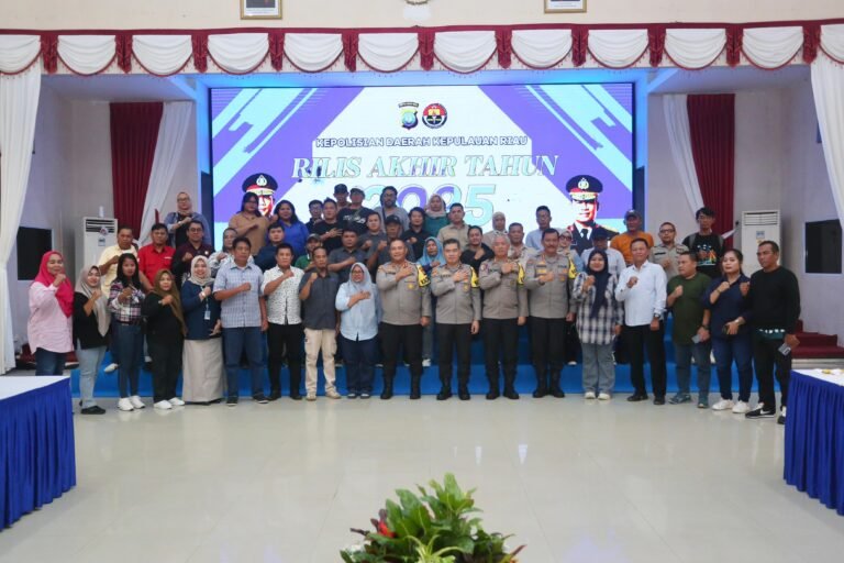 RILIS AKHIR TAHUN 2025 POLDA KEPULAUAN RIAU: POLDA KEPRI TUTUP TAHUN DENGAN KINERJA GEMILANG DAN SINERGI UNTUK NEGERI