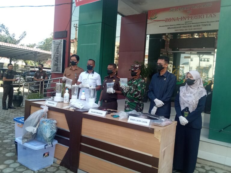 Kejari Aceh Timur Musnahkan Barang Bukti 38 Perkara  