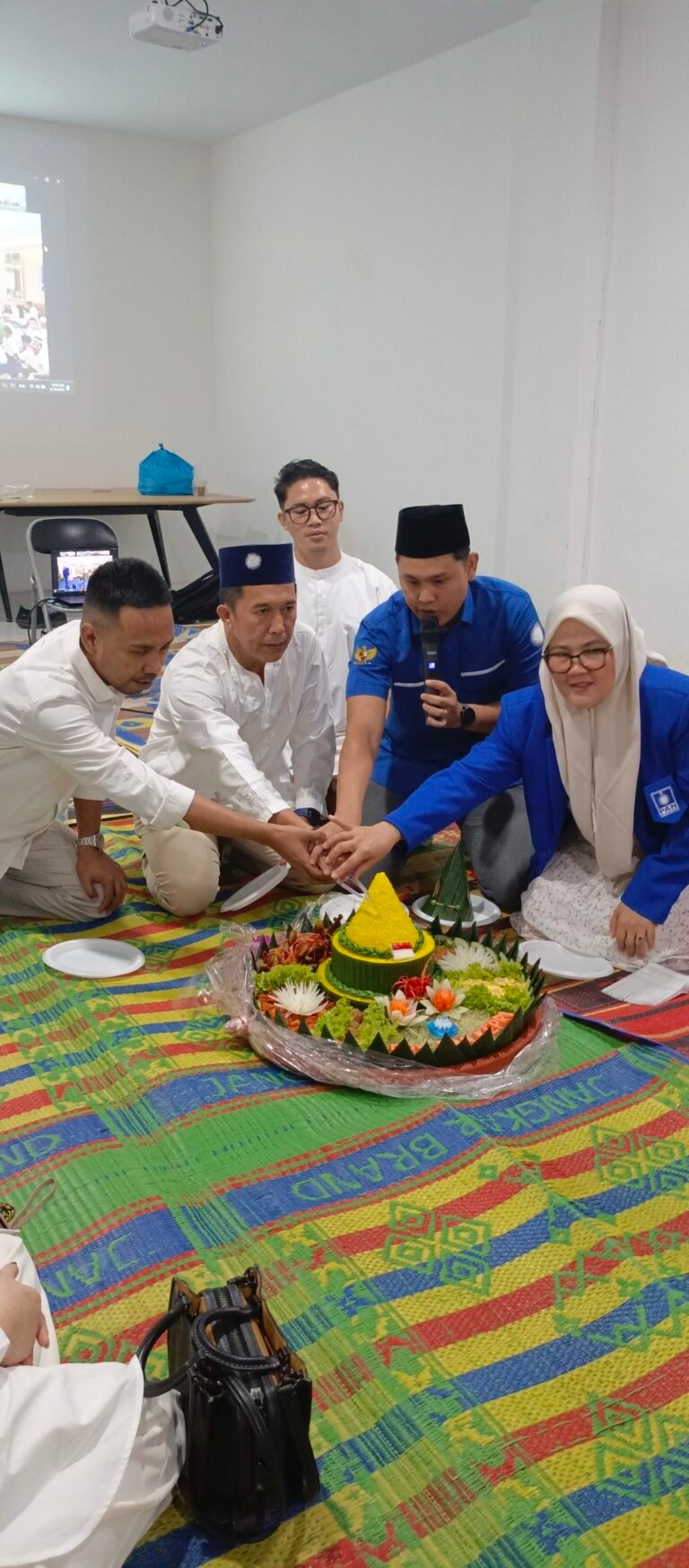 Doa Bersama Anak Yatim Piatu Untuk Keselamatan Bangsa bersama DPW PAN PROV. KEPRI. 