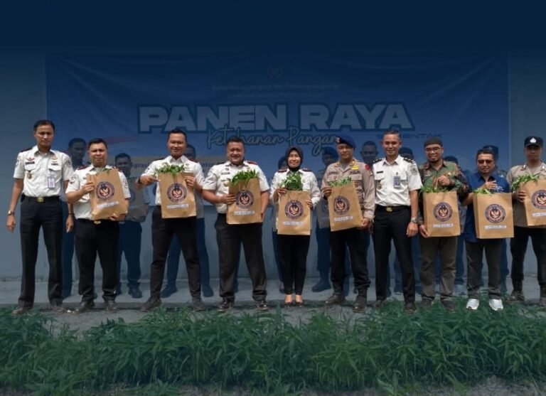 Lapas Batam mengikuti kegiatan Panen Raya Serentak Pemasyarakatan yang diselenggarakan secara nasional pada Kamis, 15 Januari 2026.