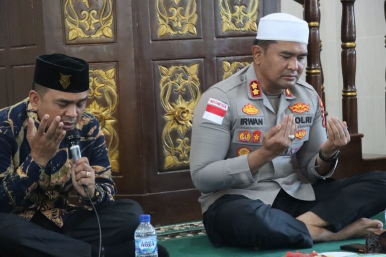 Tausiyah dan Do’a Bersama, Ustadz Junaidi Bangkitkan Semangat Personel Polres Aceh Timur