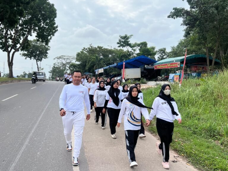 RUTAN BATAM LAKSANAKAN JALAN SANTAI UNTUK JAGA KESEHATAN DAN PERKUAT KEBERSAMAAN PETUGAS