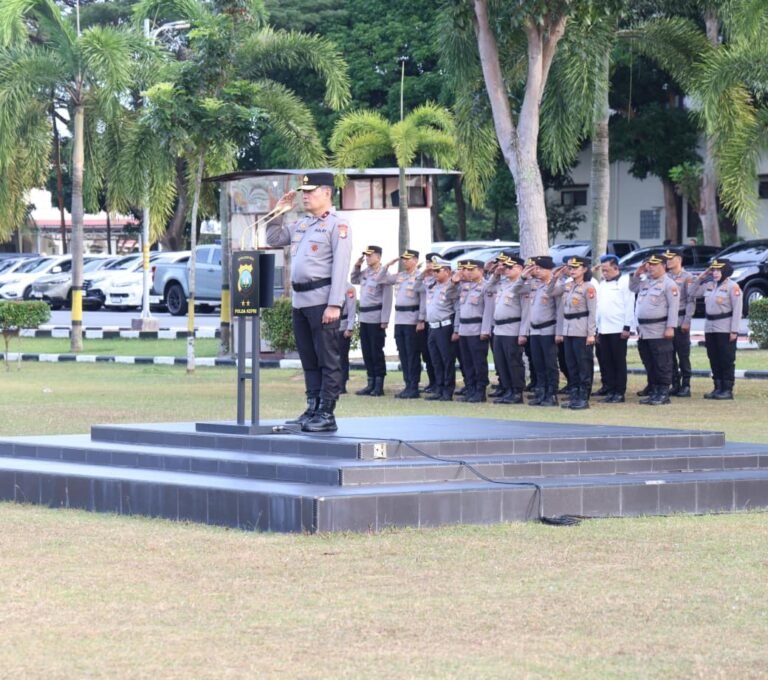 POLDA KEPRI GELAR UPACARA HARI KESADARAN NASIONAL: TEGUHKAN KOMITMEN POLRI YANG PROFESIONAL DAN BERINTEGRITAS