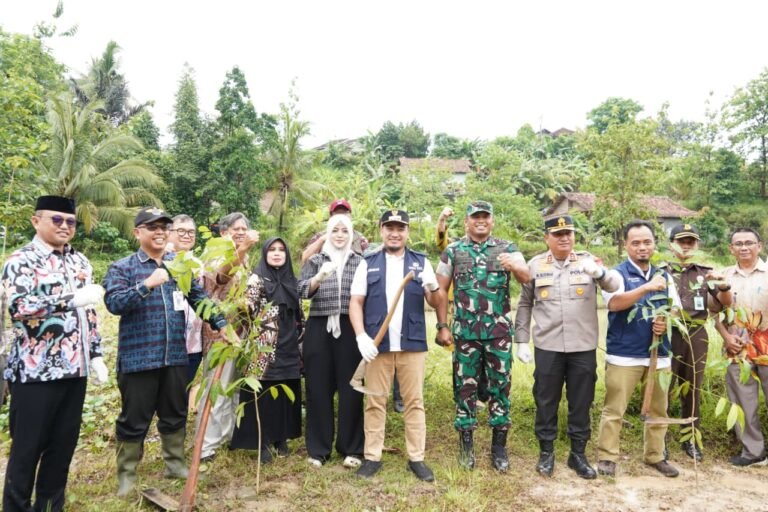 Pemkot Cilegon Canangkan Gerakan Sejuta Pohon untuk Minimalkan Risiko Bencana