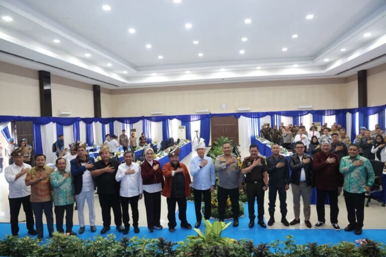 POLDA KEPRI TERIMA KUNJUNGAN KERJA SPESIFIK KOMISI III DPR RI, PERKUAT SINERGI PENEGAKAN HUKUM DAN EVALUASI IMPLEMENTASI KUHP SERTA KUHAP BARU