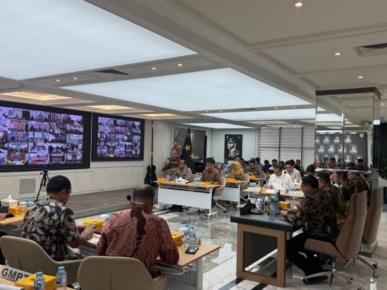 Putus Rantai Tengkulak, Polri Fasilitasi Permodalan KUR dan Penyerapan Bulog bagi Petani Jagung