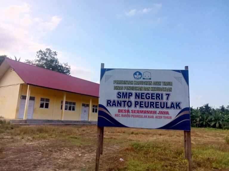 Miris! SMPN 7 Rantau Peureulak Tanpa WC, Air Bersih dan Belum Tersentuh Makan Bergizi Gratis