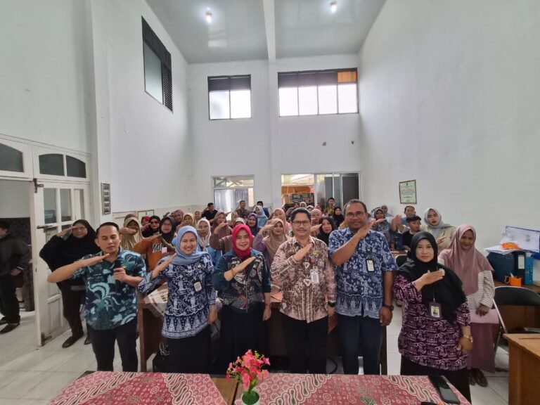 Dorong Pertumbuhan UMKM, Pemkot Cilegon Berikan Dana Bergulir ke 48 Mitra Binaan