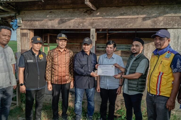 Muhammad Syuhada Kawal Perbaikan Ruas Jalan Peunaron melalui HRD