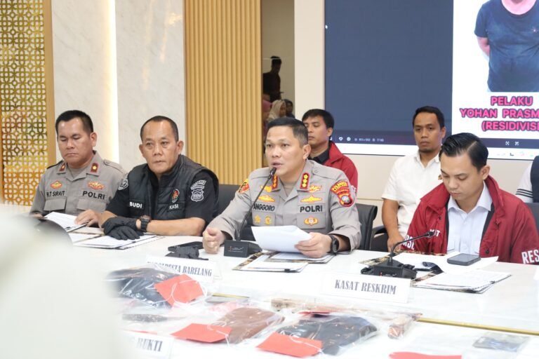polresta Barelang Pimpin Konferensi Pers Pengungkapan Kasus Pembunuhan Berencana di Nongsa