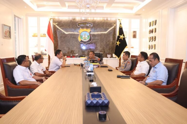 POLDA KEPRI TERIMA AUDIENSI KAKANWIL BPN KEPRI BAHAS SINKRONISASI DATA PERTANAHAN