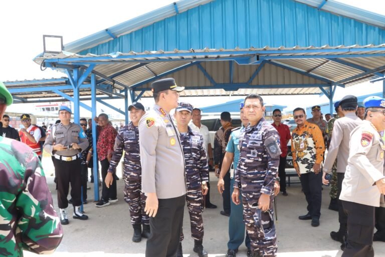 Kapolresta Barelang Bersama Kapolda Kepri dan Forkopimda Kepri Cek Kesiapan Pelabuhan Jelang Arus Mudik Lebaran