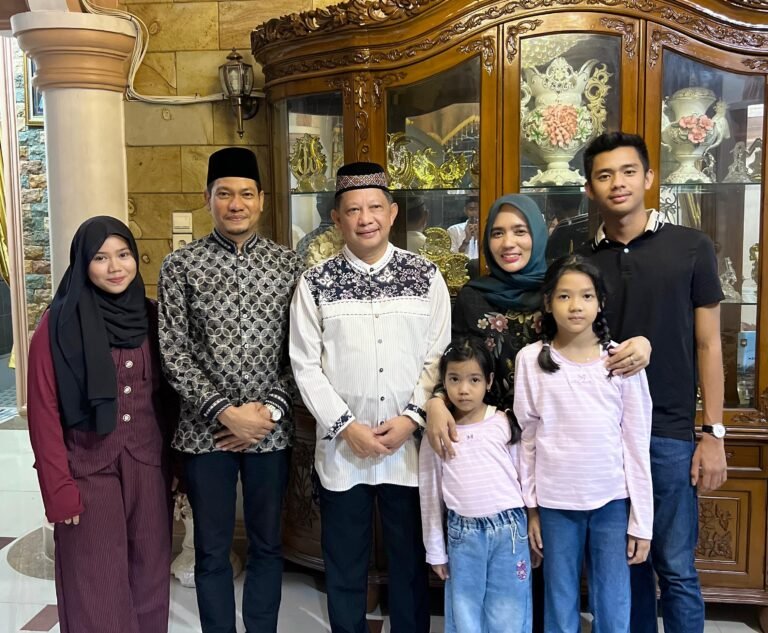 Jelang Idul Fitri, Muhammad Tito Karnavian Bukber di Kediaman Wabup Aceh Timur.