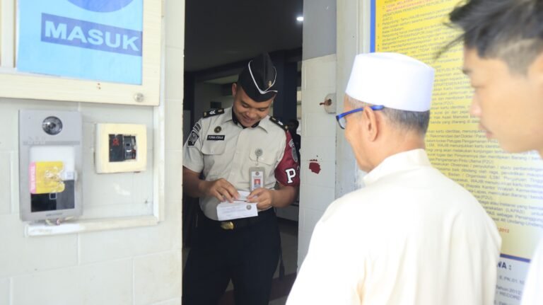 Momentum Lebaran Berlanjut, Hari Ketiga Kunjungan di Lapas Batam Makin Khidmat