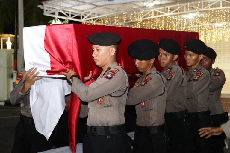 ISAK HARU IRINGI PELEPASAN KABAG BINKAR RO SDM POLDA KEPRI AKBP M. KHALID ZULKARNAEN, KENANG SOSOK BHAYANGKARA BERDEDIKASI TINGGI