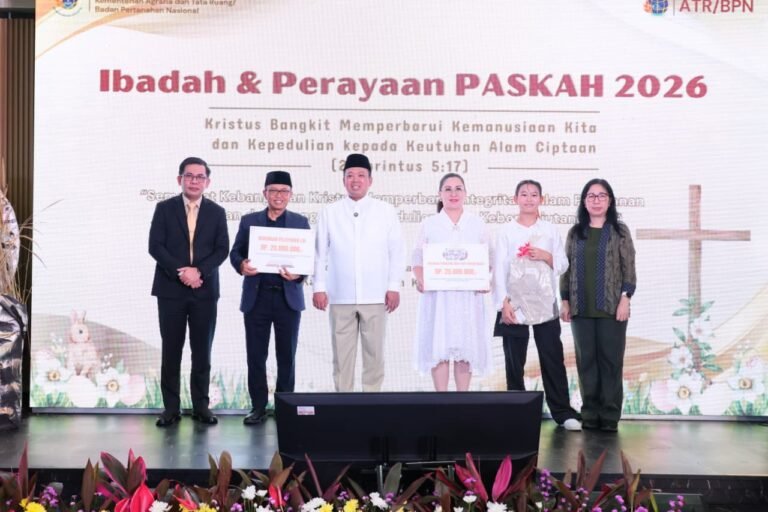 Hadiri Perayaan Paskah Kementerian ATR/BPN, Menteri Nusron: Paskah Membangun Semangat Kebangkitan Bangsa