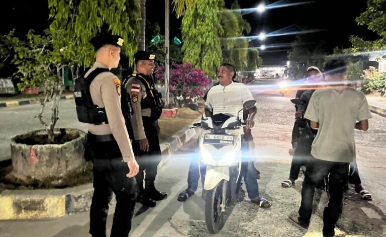 Patroli Malam, Satsamapta Polres Aceh Timur Antisipasi Gangguan Kamtibmas