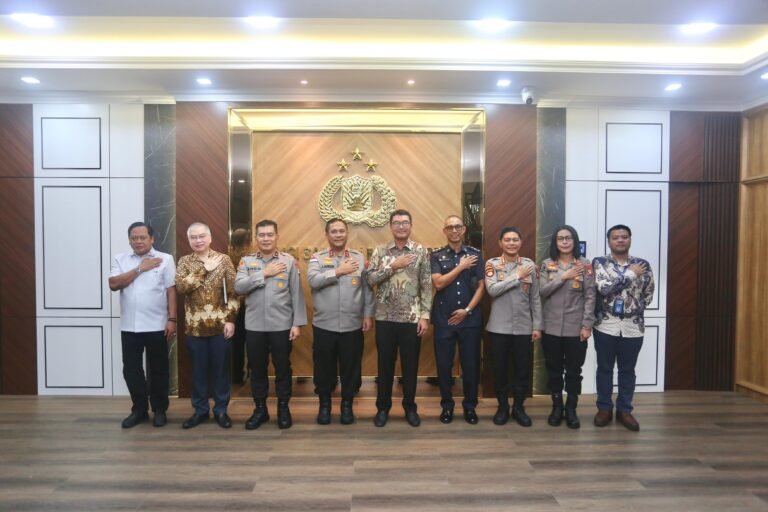 POLDA KEPRI PERKUAT KERJA SAMA KEAMANAN LINTAS NEGARA BERSAMA KONSULAT JENDERAL SINGAPURA