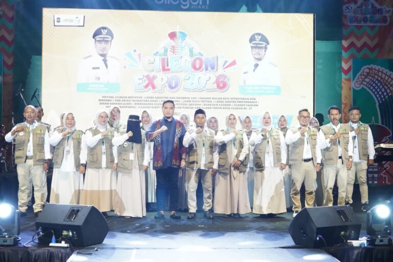 Wali Kota Cilegon Lantik Pengurus UMKM Cilegon Juare, Dorong Pelaku Usaha Naik Kelas