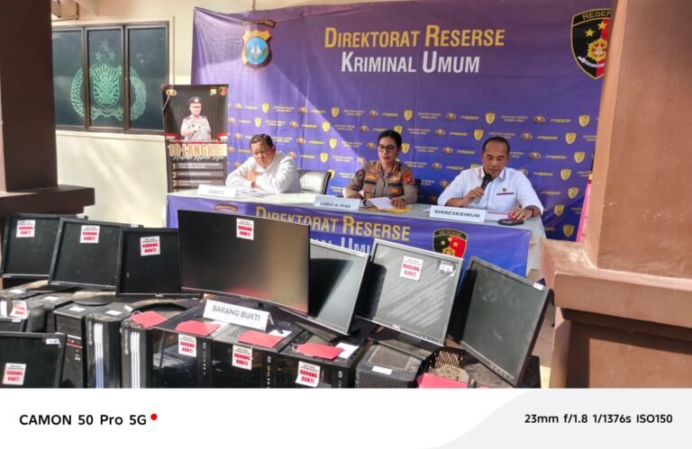 Terbongkar kembali” Judol Di Batam Meraup Keuntungan Ratusan Juta Ditreskrimum Polda Kepri Tangkap Dua Tersangka. 