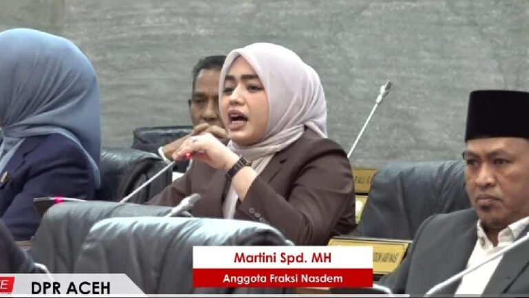 DPRA Komisi V Tegakkan Keadilan, Martini,S.Pd.,M.H Mengaku Diteror Usai Bantu Masyarakat yg Terdzalimi.