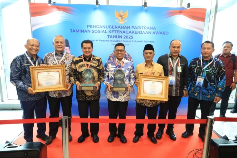 Provinsi Banten Raih Kategori Daerah Terbaik Jaminan Sosial Ketenagakerjaan Paritrana Award