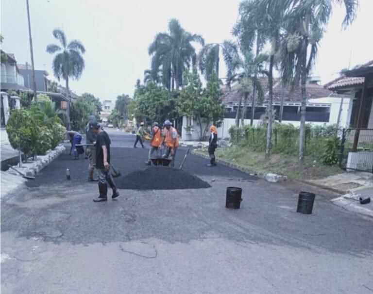 Warga Soroti Proyek Hotmix Rp 150 Juta di Jl.Palem 7 Bencongan Indah,Diduga Pangkas Spesifikasi dan Langgar Prosedur Teknis