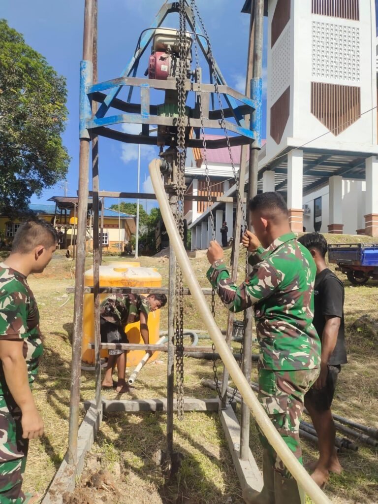 Presiden RI dan Kepala Staf Angkatan Darat Hadir untuk Rakyat,Melalui Satgas Yonif 123/Rajawali Bangun Sumur Bor di Gereja Kristus Raja Mappi
