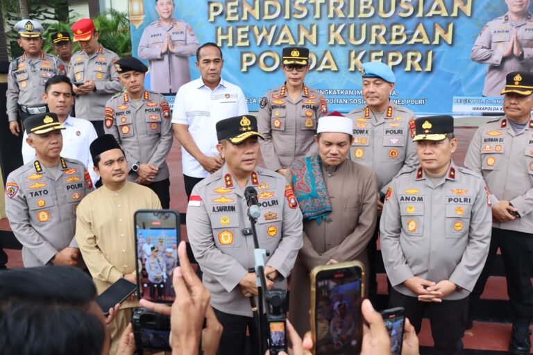 Polda Kepri Distribusikan 230 Hewan Qurban Idul Adha 1447 H Untuk Masyarakat Di Wilayah Kepulauan Riau