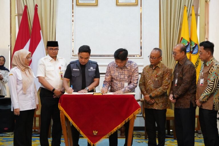 Pemkot Cilegon dan Bank Banten Teken MoU Layanan Perbankan RSUD, Perkuat Sinergi Menuju Pengelolaan Keuangan Daerah yang Modern