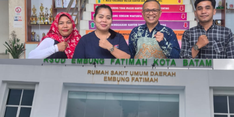 Terima Kunjungan Awak Media Di RSUD Embung Patimah Pastikan Kenyamanan Pasien Tetap Jadi Prioritas Utama di Tengah Sorotan Publik.