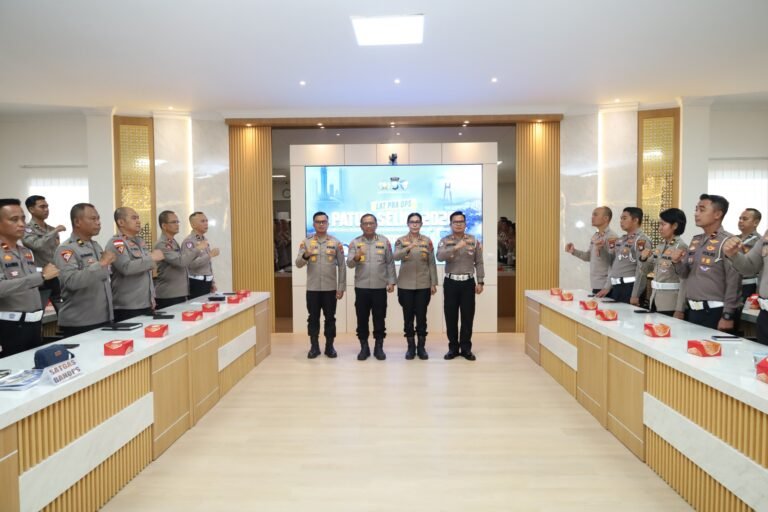 ‎POLDA KEPRI GELAR LATPRAOPS DAN TFG OPERASI PATUH SELIGI 2026