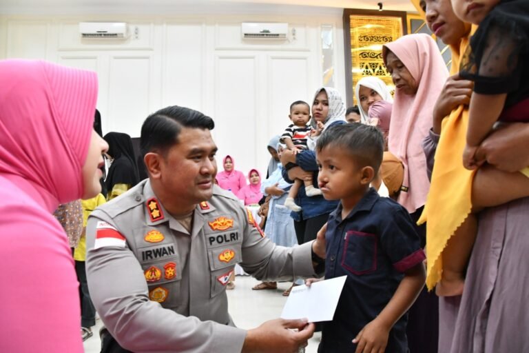 HUT Bhayangkara ke-80, Polres Aceh Timur Hadirkan Senyum Baru bagi 30 Pasien