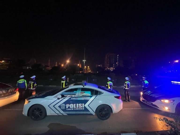 Patroli Malam Satlantas Polresta Barelang Intensifkan Antisipasi Balap Liar dan Kejahatan Jalanan