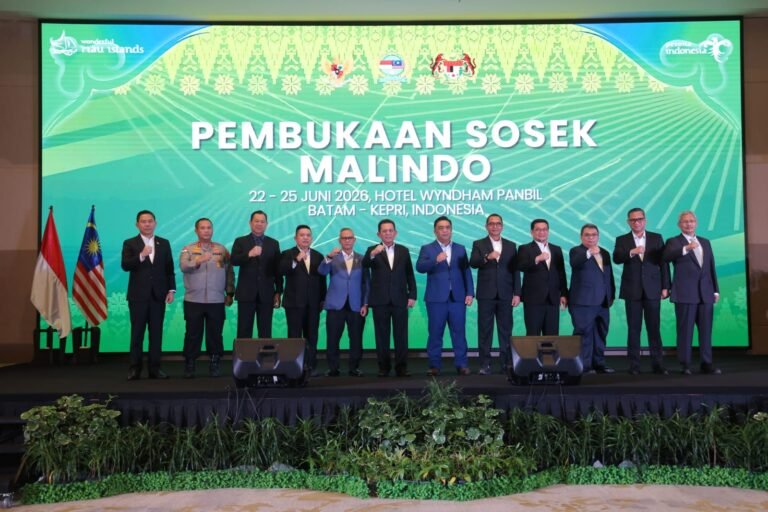 ‎Kapolda Kepri Hadiri Pembukaan Persidangan Sosek Malindo Ke-22 Di Batam