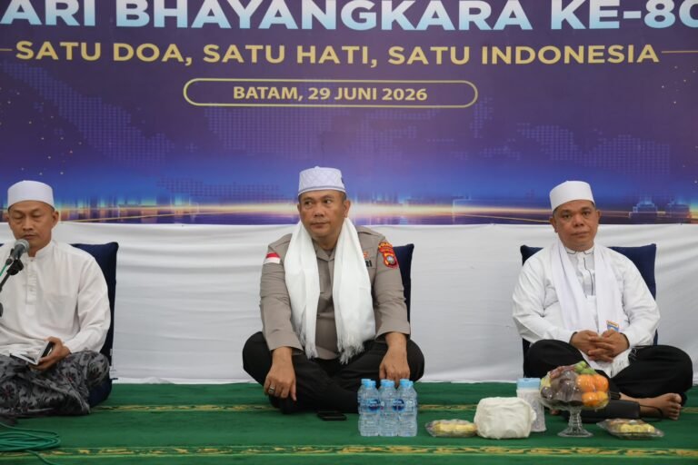‎Sambut Hari Bhayangkara Ke-80, Polda Kepri Gelar Istighosah Dan Doa Bersama
