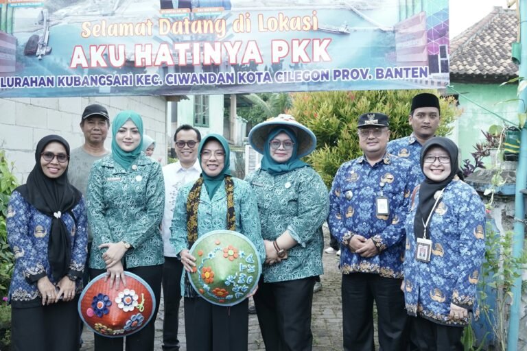 Ketua TP PKK Kota Cilegon Alfi Robinsar Sambut Tim Penilai HKG PKK Banten, TP PKK Kelurahan Kubangsari Wakili Kota Cilegon
