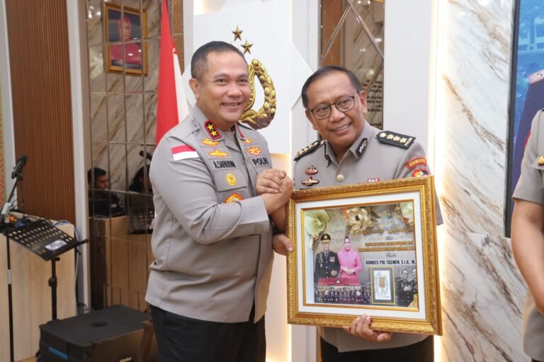 ‎Polda Kepri Gelar Kenal Pamit Pejabat Utama, Perkuat Soliditas Dan Pengabdian Kepada Masyarakat