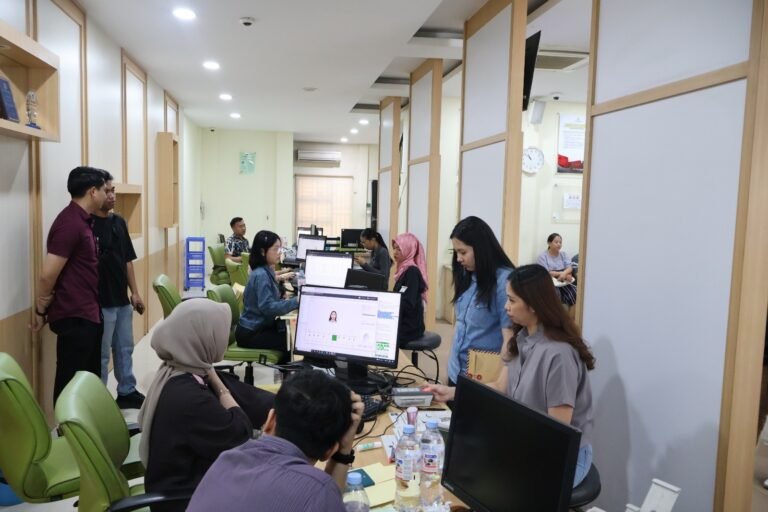 Imigrasi Batam Kembali Berikan Layanan Paspor Simpatik di Akhir Pekan