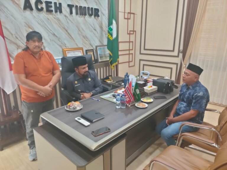 Keuchik Keude Keumuneng Konsultasi dengan Bupati Aceh Timur, Bahas Perbaikan Jembatan Akibat Banjir