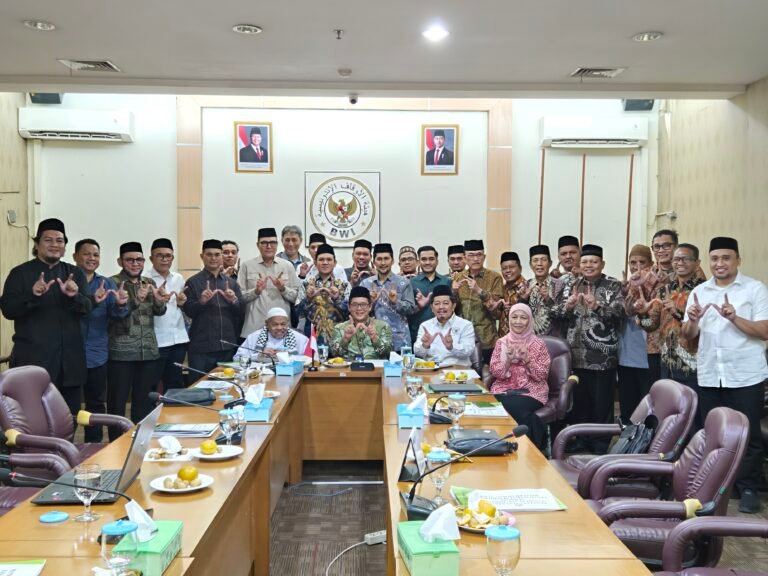 Langkah Strategis Kawal Wakaf Blang Padang, Haji Sulaiman (Tole) Dampingi Wagub Aceh dan Abu Paya Pasi ke BWI