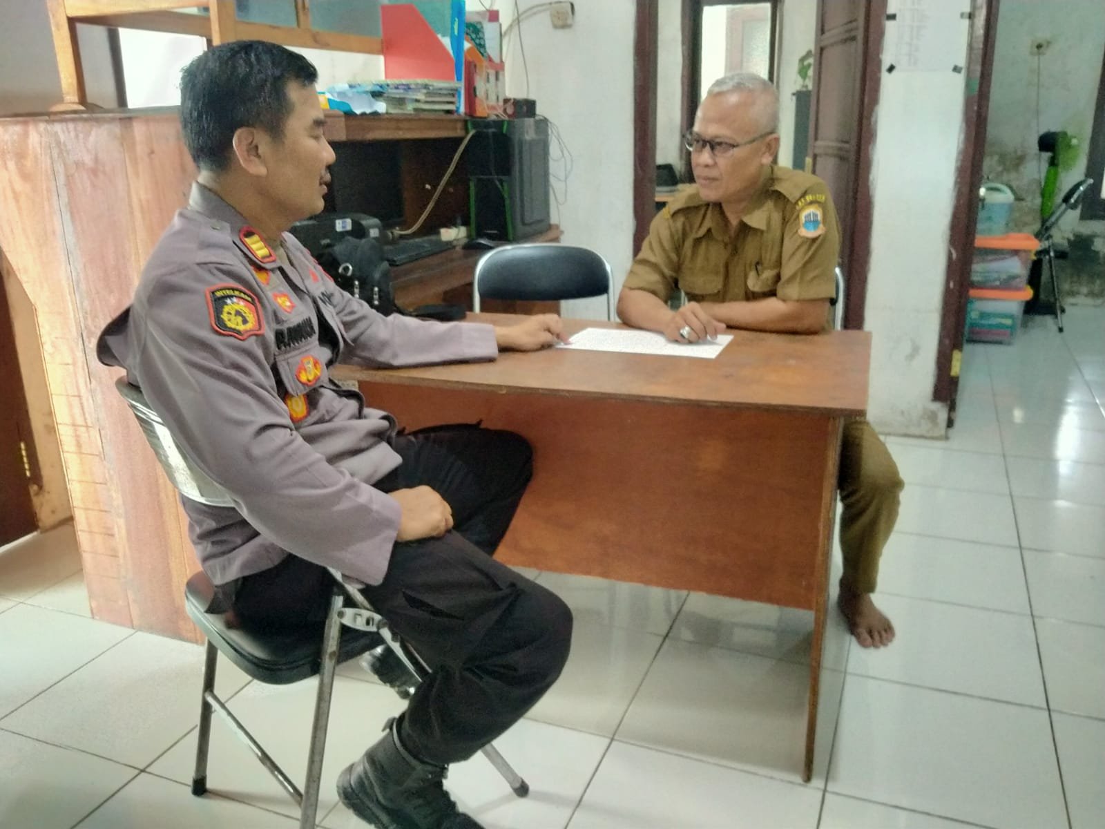 Kapolsek Cimarga Polres Lebak Melaksanakan Silaturahmi Ke Kantor Desa Cimarga