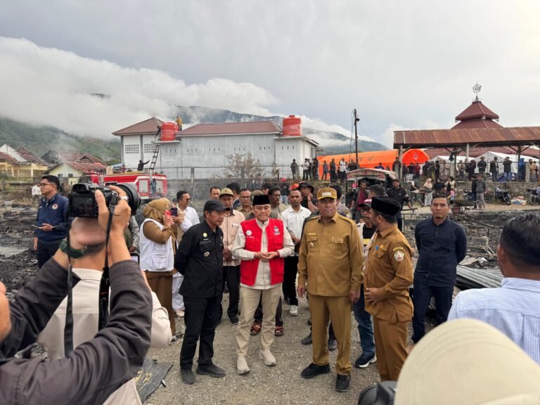Respon Cepat Mualem Melalui BMA Salurkan Bantuan Korban kebakaran di Takengon.