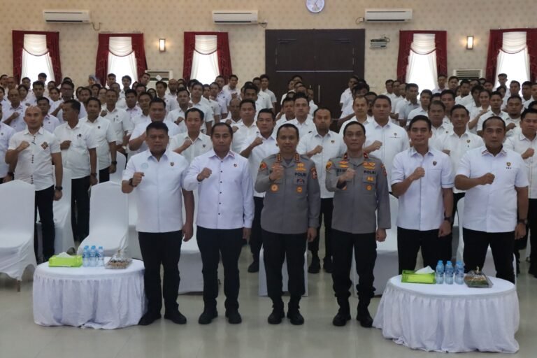 KABARESKRIM POLRI TEKANKAN INTEGRITAS DAN PROFESIONALISME PERSONEL RESKRIM POLDA KEPRI