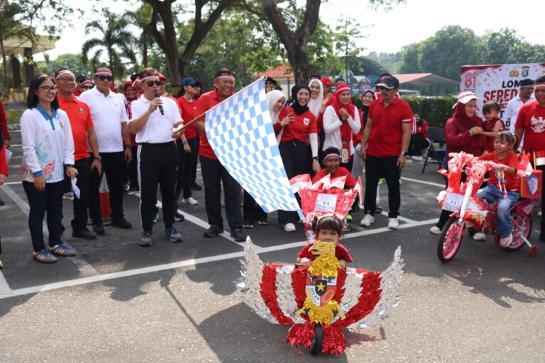 SEMARAK HUT KE-81 KEMERDEKAAN RI, POLDA KEPRI PERERAT KEBERSAMAAN DAN KEKOMPAKAN KELUARGA BESAR POLDA KEPRI