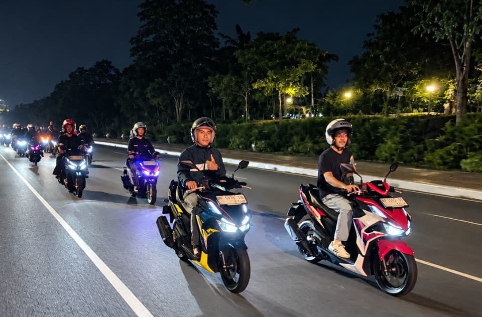 82 Bikers Honda Batam Ikuti Vario Evo Night Ride