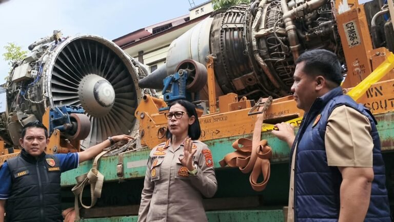 Polda Kepri Amankan 3 Engine Turbo Pesawat Ilegal dari Singapura, 4 Orang Jadi Tersangka